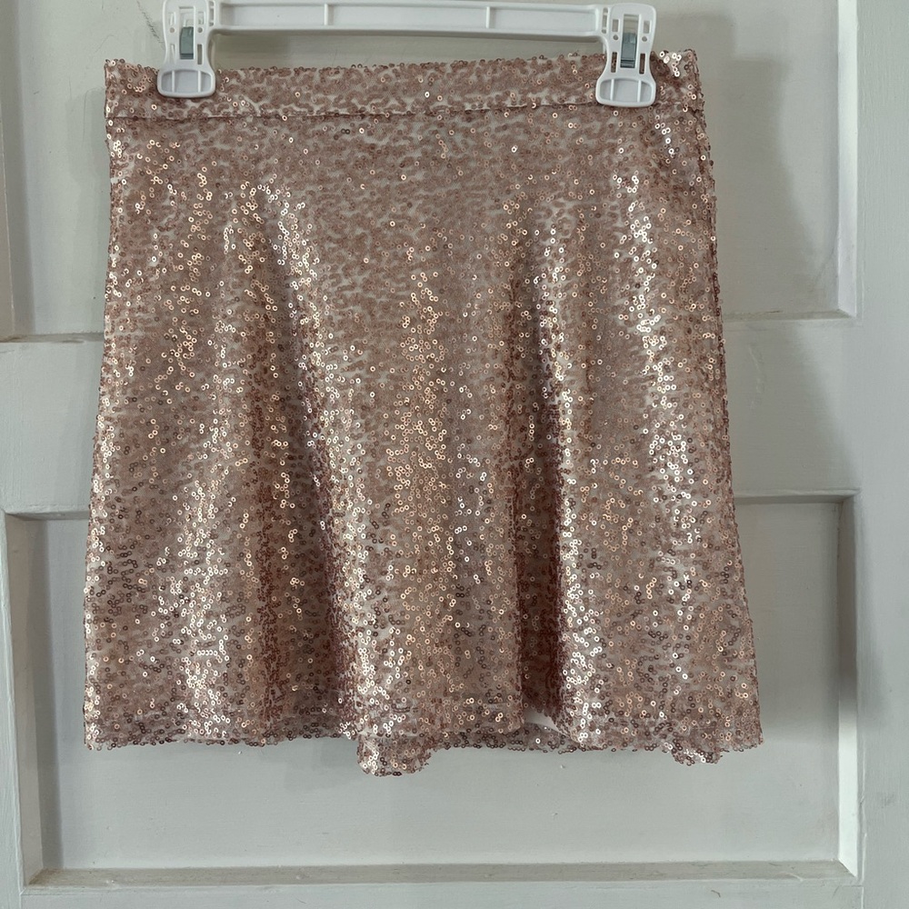 American Eagle Sequin Embellished Mini Skirt - Rose Gold Size Medium EUC